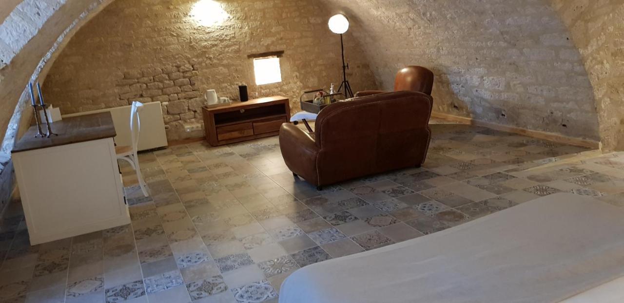 La Cour Saint Louis Bed & Breakfast Castelnau-Montratier Exterior photo
