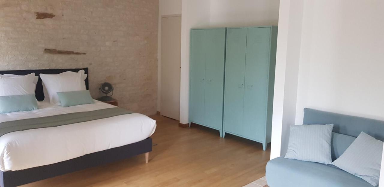 La Cour Saint Louis Bed & Breakfast Castelnau-Montratier Exterior photo